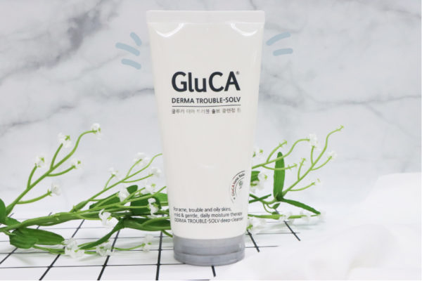 GluCA_Whitening_Cleanser02-01